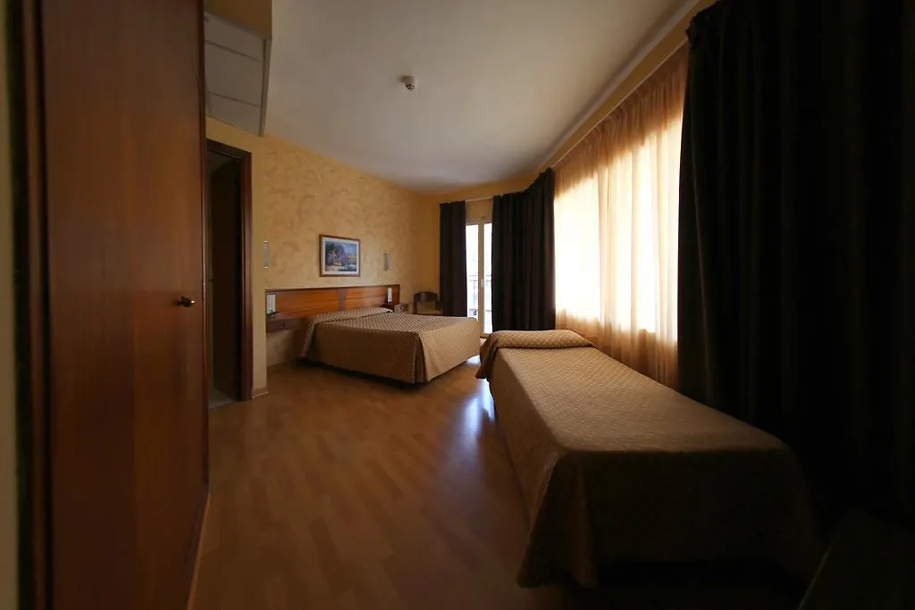 Hotel Olle 레우스